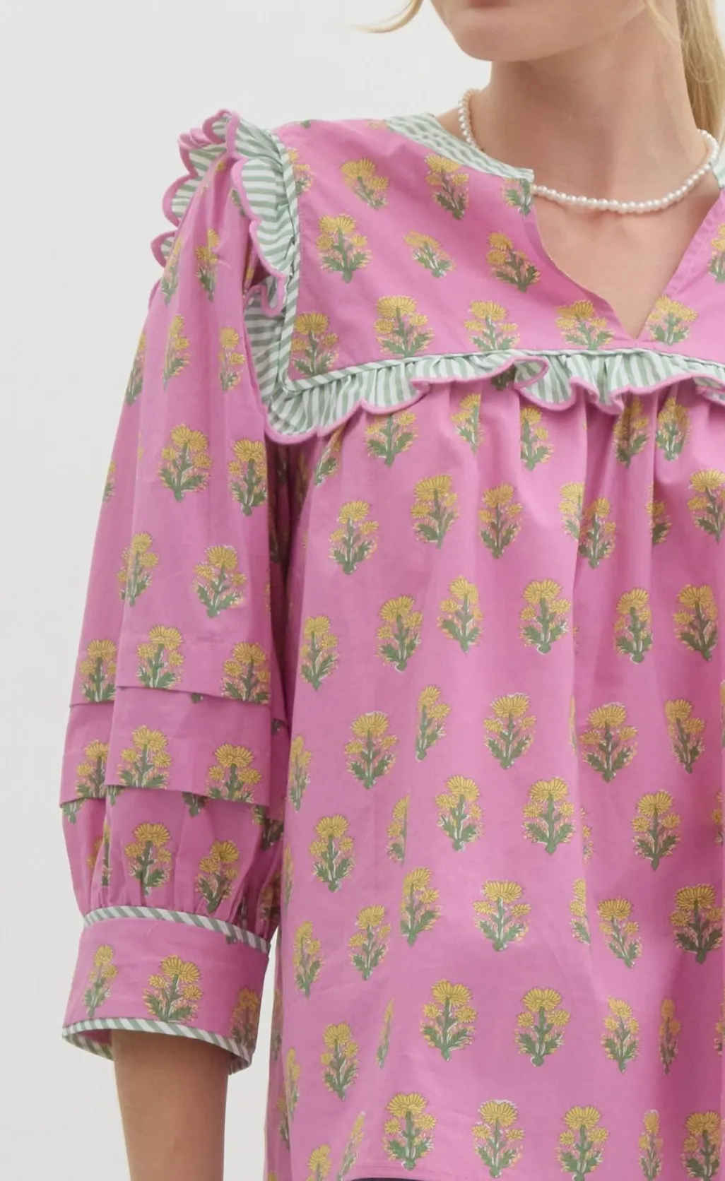 elleigh pullover blouse