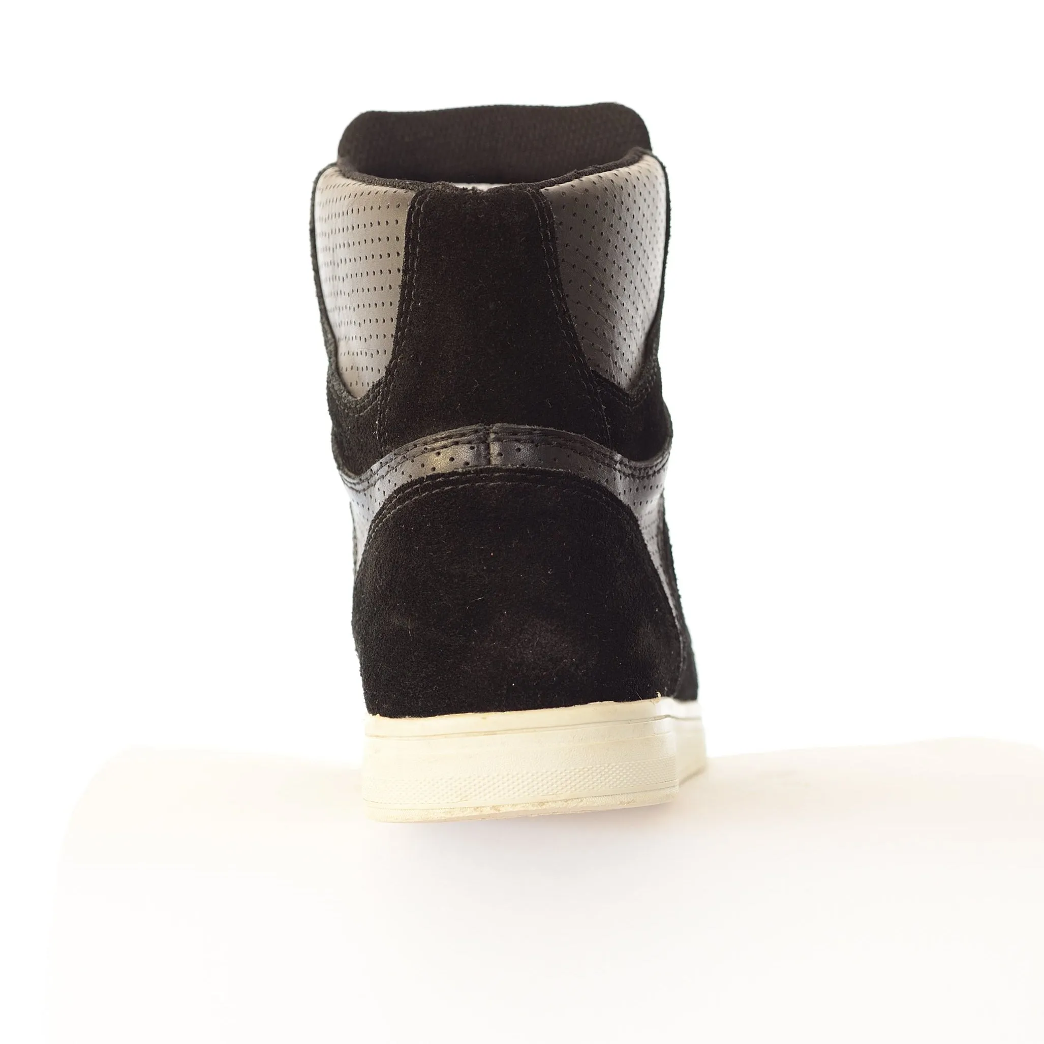 Hi-Tops