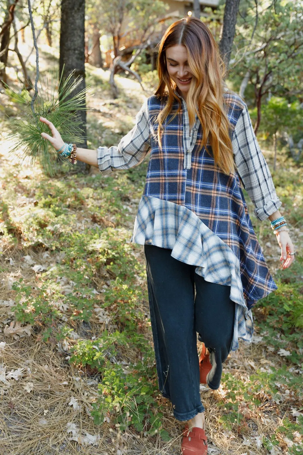 Nomad Wander Plaid Top - Navy